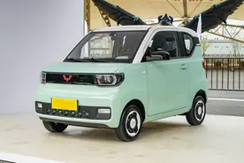 一上市就火了，才2.88万起，造型可爱回头率满满，实拍宏光MINI图片