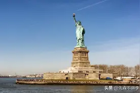 美国有自由女神像，中国也有自由男神像？其实就在浙江省的海岛上图片