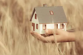 俗语“东西四不借，借了家败亡”啥意思？到底哪四样东西不能借？图片