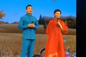 乡爱赵海燕老公曝光！结婚17年是大学副教授，还是赵本山最帅弟子图片