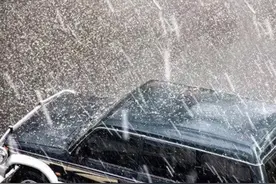 一场冰雹揭开了汽车质量的遮羞布！车主：早知如此何必当初图片