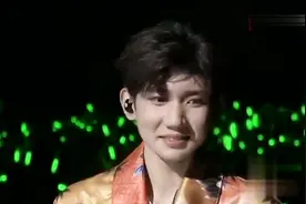 王源生日会，家人老师同学的生日祝福视频，王缘好多小秘密啊