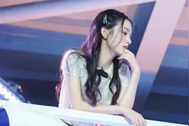 维嘉连夸她五遍好看，这位95花不仅人贼漂亮，还是个穿搭小能手图片