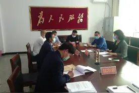 【“三零创建”•领导接访】隰县县委书记李亚丽在信访局接待来访群众图片