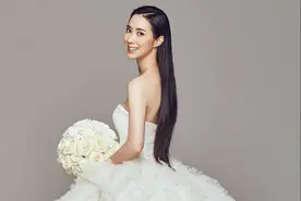 豪门千金首晒婚纱照！曾患淋巴癌化疗12次，还自然受孕喜获女儿图片