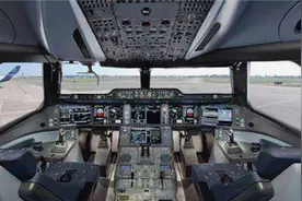 37年前一架飞机在12000米高空没油！机长：我来！结局如何图片