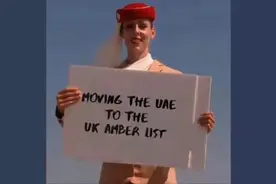 阿联酋航空的一条广告片火了，空姐玩得太大了图片