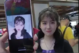 奔现又遇到“照骗”了，该怎么劝她自费回去呢？哈哈哈图片