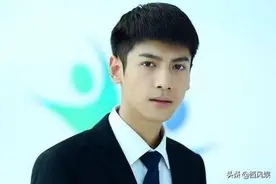 导演：你回去吧；他硬着头皮留了下来；芭蕾舞者罗云熙成长记图片