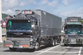 这就是日本干净的原因！卡车一尘不染，比私家车还亮视频封面