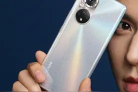 500元差价，小米10S到底比荣耀50好多少？哪款手机更值得购买？图片