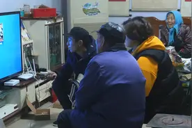 国家政策好电视宽带都免费，老人被蒙在鼓里，到底发生了啥事？