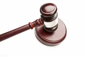 万载一公司保安队长“监守自盗”，多次盗窃公司材料卖废品图片