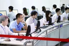 高考评卷多神秘？5道关卡，半封闭10多天，评卷人还需满足6个条件图片