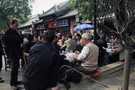 惹祸的棋牌室图片