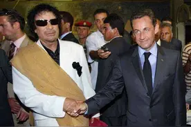 13年前涉嫌卡扎菲资金竞选，13年后萨科齐被检方追诉4年监禁图片