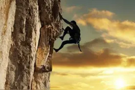 十大极限运动危险系数，翼装飞行排行第二图片