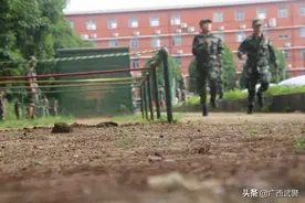 你以为障碍只有这400米？不，那是一生！图片