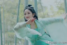 《新白娘子传奇》法海不懂爱，可遇见小青之后却给了她全部的偏爱图片