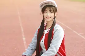 丈夫偷偷拆了妻子的快递，发现是性感睡衣，却一直不见穿图片