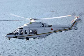 在中国国内号称最贵的私人直升机，机舱宽阔，速度还非常快