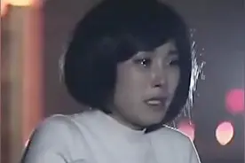 哭泣的夜莺8：韩莺伤心欲绝，要抱着孩子自杀，被路过的张楠发现