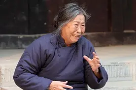 为“丑娘”张少华喊冤：新凤霞并非张少华所伤！吴祖光文章为证!图片