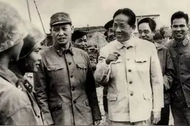 1952年黎笋访问中国后说“越南人非常勇敢,中国人一点也不勇敢”图片