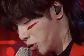 华晨宇工作室发布声明，承认爆料照片中的人是华晨宇，将依法维权图片