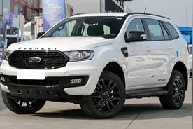 福特撼路者又降价了！跌至25万多，大7座+2.3T，没利润了图片