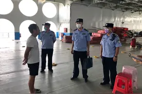 长航公安局宜昌分局助力长江三峡游轮安全复航图片