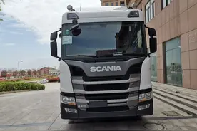 斯堪尼亚“小个子”牵引车为啥是快递老板的最爱，它有啥绝招？图片