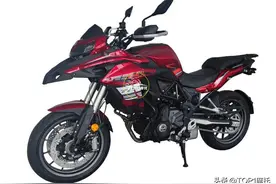 贝纳利TRK700要来了 追700同款发动机 全系没有风挡？图片