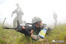 累不累，教导队！看这些“准士官”们如何“乘风破浪”图片