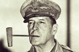 美国军长沃克：想要打败中国，除非上帝戴着钢盔亲自来参战图片