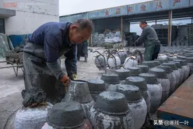 台州百年酒厂独门技术酿出好酒，最便宜才8块一瓶，造福一方百姓图片