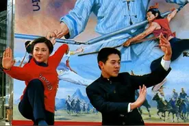 李连杰四个女儿差距大，小女儿最漂亮，另外三个长相普通图片