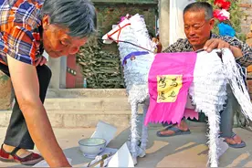 晋南山村丧事习俗多，身临其境感慨多，看看泪流满面思绪万千图片