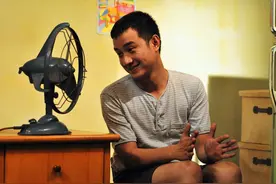 淡出演艺圈的文章，过得并不比前妻马伊琍差，有人陪他喝酒逛街图片