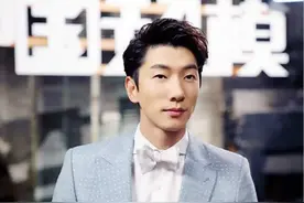 张亮为前妻寇静庆祝生日，他们要复婚了吗？图片