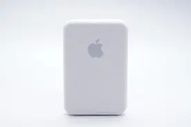 749元天价值不值得买？拆完直呼真香，苹果MagSafe外接电池拆解图片