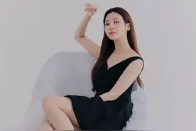 金亚荣百变换装，活力时尚图片