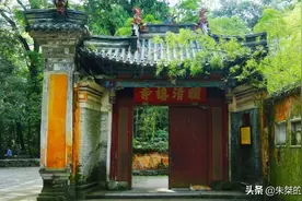 作为国家5A级景区，国清寺始终如一，堪称“旅游界的一股清流”图片