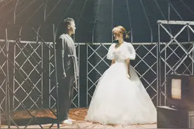 恭喜！他们终于离婚了图片