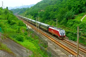 重庆一趟进京列车的逆袭 从普快到快速再到直达特快图片