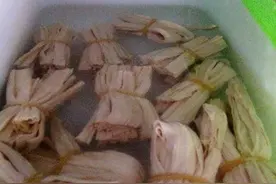 吃麻辣烫时，4种菜可忽视掉，不仅吸收，还压秤，老板喜欢你多夹图片