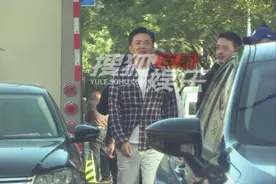 中年发福？高圆圆44岁前男友近况曝光，面部圆润肚腩微凸略油腻图片