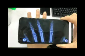 超神奇的整蛊利器，让手机拥有“透视”功能，吓懵好友图片