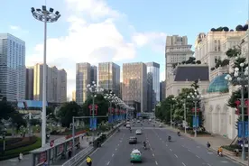 【社会治理】南明区花果园：破解超大型社区的“数”治密码图片