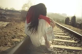 一段感情的背叛，可能就是，一生命运的改变图片